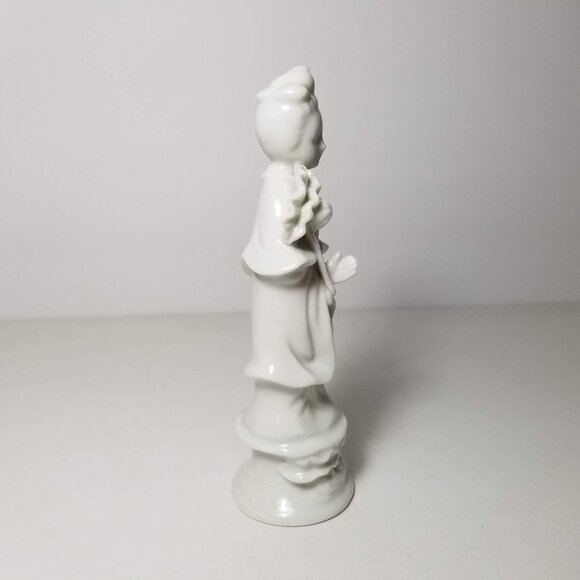 Tilso made in Japan geisha figurine statue white - Picture 3 of 5